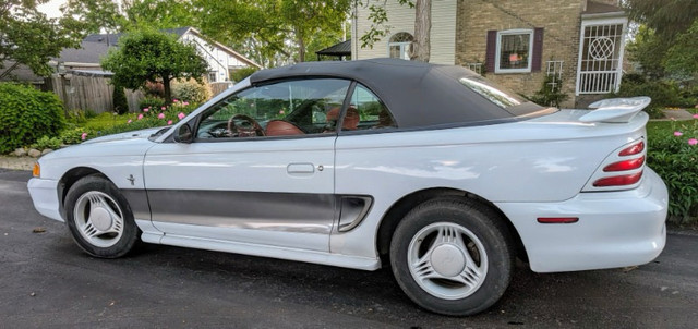 1994 Mustang Convertible  in Cars & Trucks in Sarnia - Image 3