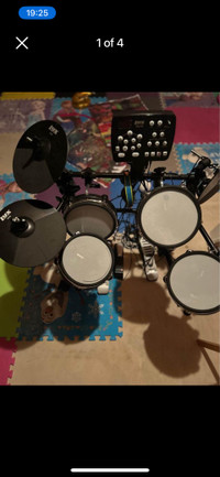 Electronic Drumset with pedals 