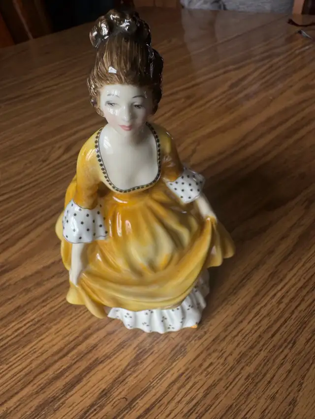 3 Royal Doulton Figurines, 2 Signed by Michael Doulton in Arts & Collectibles in Moncton - Image 6