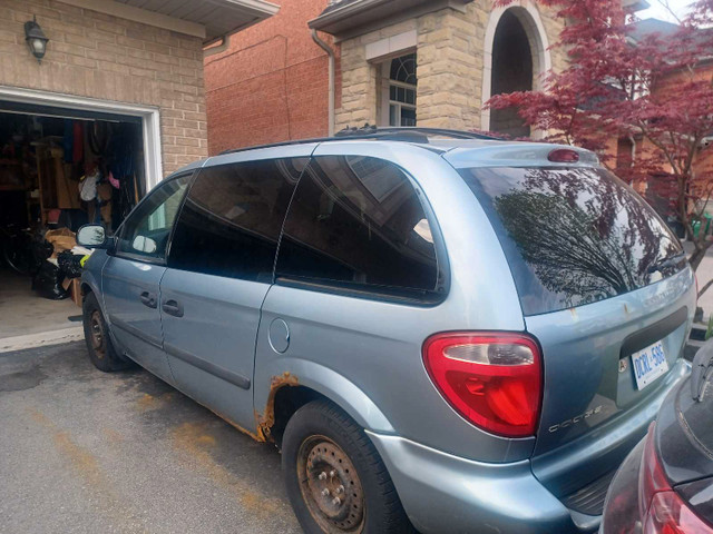  Dodge caravan  for sale in Cars & Trucks in Mississauga / Peel Region - Image 3