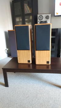 Cambridge Stereo speakers