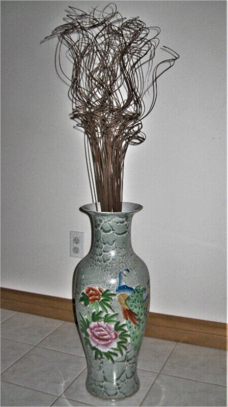 Floor Vase 24 Inch in Other in Kitchener / Waterloo