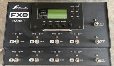 Fractal FX8 - Guitar Effects Unit, View more