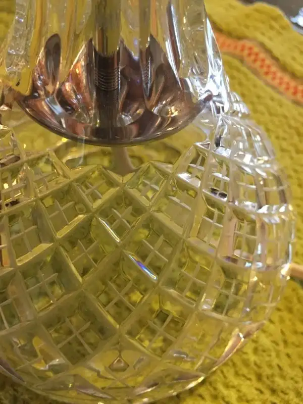 PINWHEEL CRYSTAL LAMP BOUGHT IN PRAGUE. UNIQUE EXCELLENT 2 PCS in Indoor Lighting & Fans in City of Montréal - Image 8