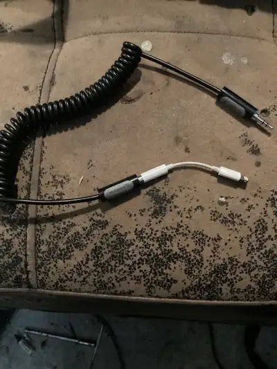 iPhone to headphone jack