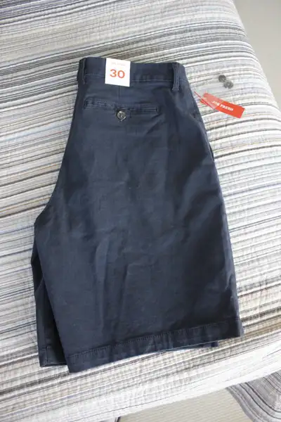 Mens shorts (30W), View more