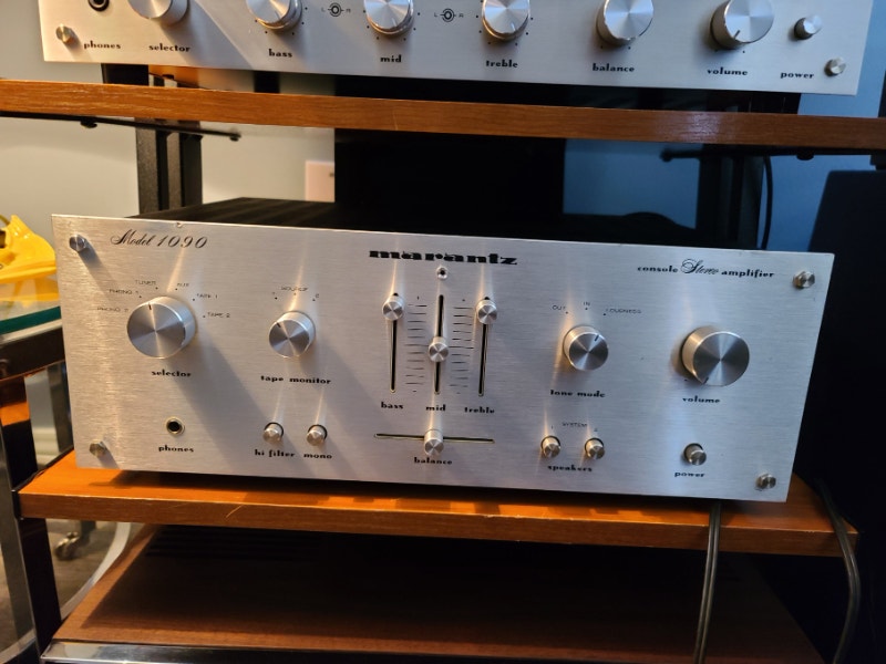 Vintage Marantz Model 1090 Stereo Console Amplifier Stereo Systems