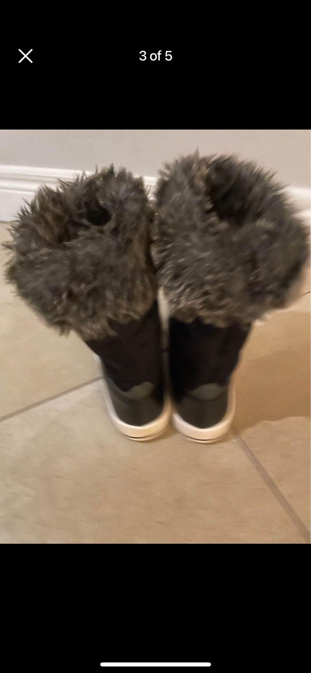 Girls cougar winter boots size 4 in Kids & Youth in Oakville / Halton Region - Image 3