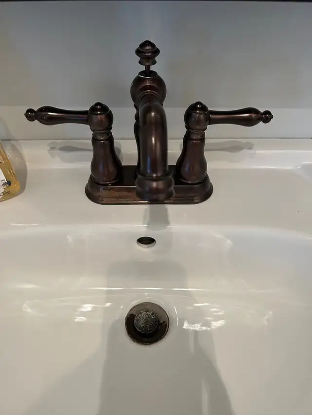 Robinet (salle de bain) in Plumbing, Sinks, Toilets & Showers in Longueuil / South Shore - Image 2