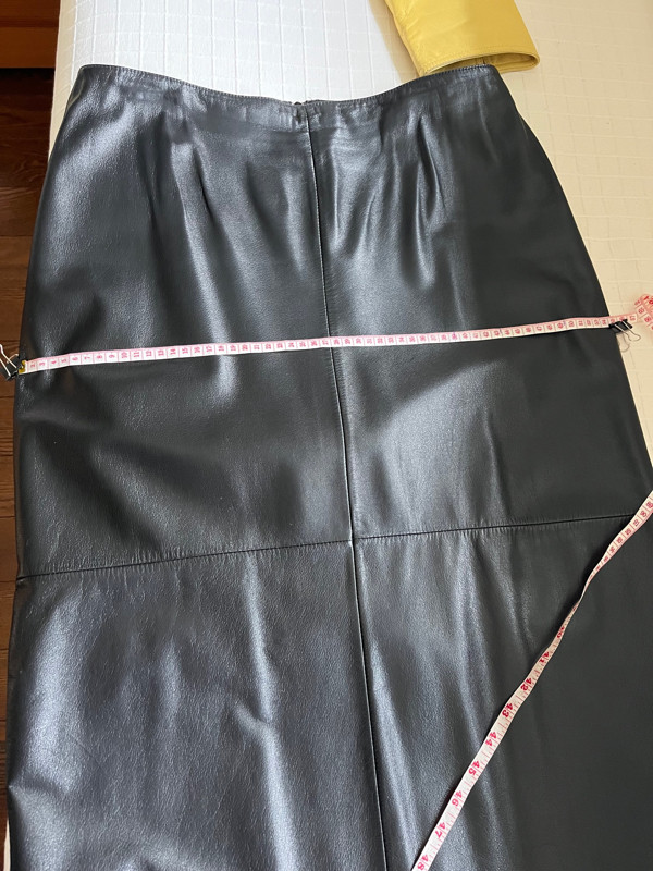 "DANIER" Leather Skirt Black New sz 12-14 Never Worn in Women's - Dresses & Skirts in London - Image 4