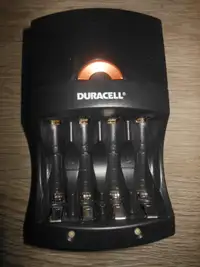 Duracell AA battery Charger