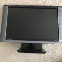19 inch Compaq WF 1907 monitor for sale - NO HDMI
