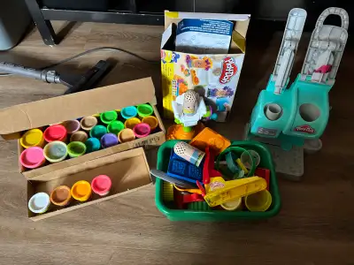 free play dough and accessories , View more