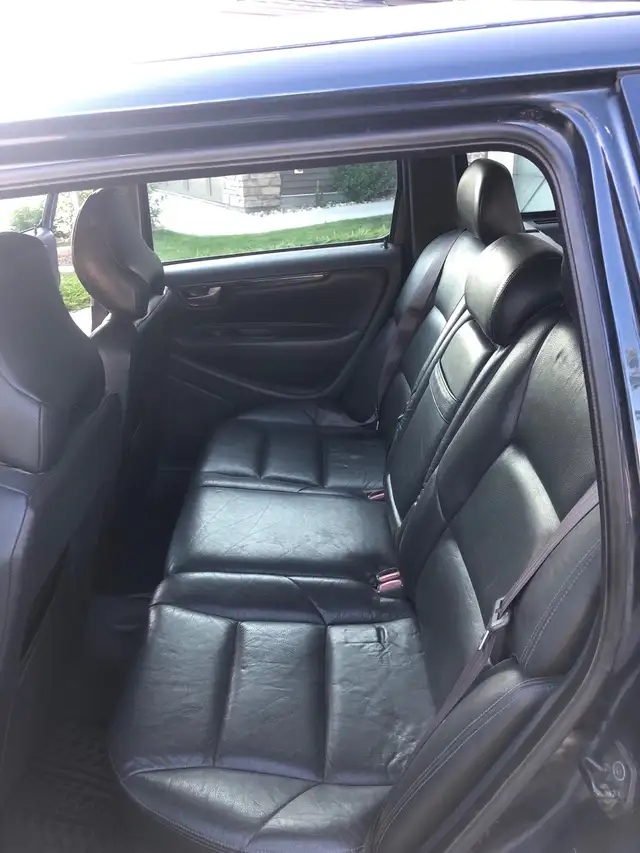 2004 Volvo V70516248240013322246