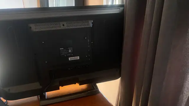 RCA 32" LED TV model RLDED3258A-C in TVs in City of Montréal - Image 9