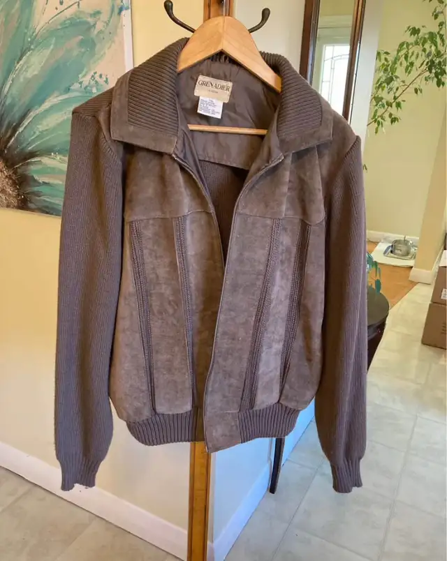 Vintage Grenadier Leather Knit Jacket in Men's in Kitchener / Waterloo - Image 2
