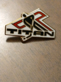 QMJHL Le Titan de Laval lapel pin dated 1985