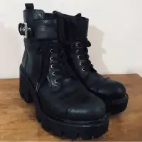 Lace up combat style leather boots (femme)