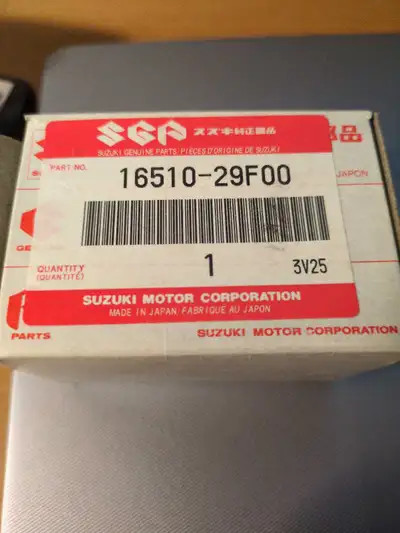 Suzuki oil filter, from a Drz 400. May fit others