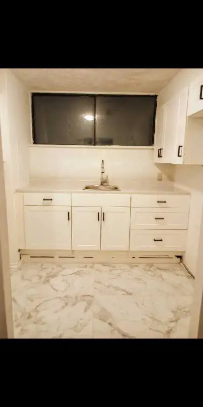 Need a cash job ASAP. -flooring of all types -painting -drywall repair/installation -demolition -dec...