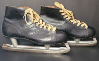 Vintage Canada Cycle and Motor Co CCM Nemo Leather Hockey Skates