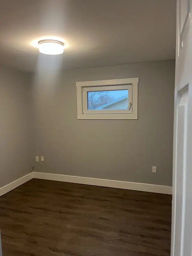 2 Bedroom 1 Bathroom Apartment in Long Term Rentals in Charlottetown - Image 10