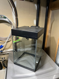 10 Gallon Colum Aquarium w/filter &heater 