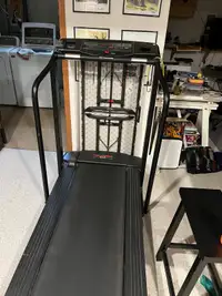 Folding treadmill pro form 