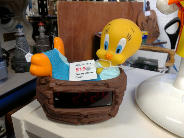 Tweety Alarm Clock in Arts & Collectibles in Chatham-Kent