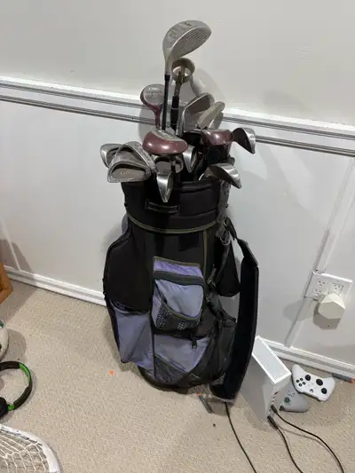 women’s right handed golf clubs and bag , Voir plus