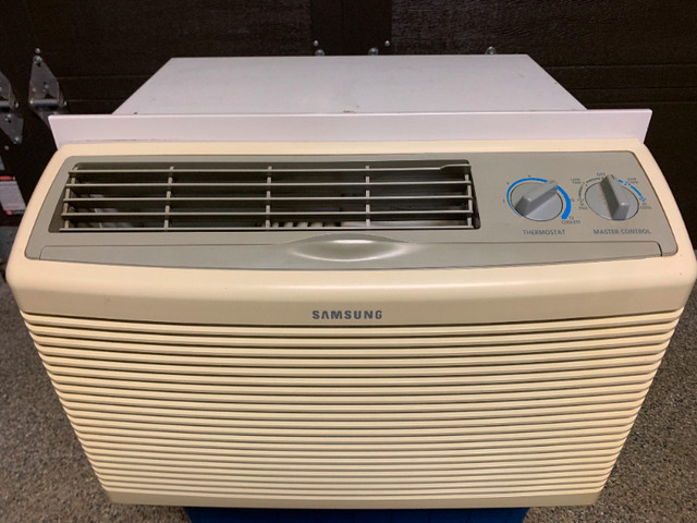 Air climatisé Samsung 8000BTU dans Chauffages et humidificateurs  à Laval/Rive Nord - Image 4