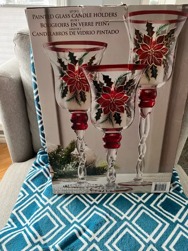 Christmas ornament.  in Home Décor & Accents in Red Deer - Image 2