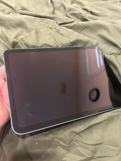 I’ve had this iPad for about 2 years and I’ve kept it in mint condition let me know if you are inter...