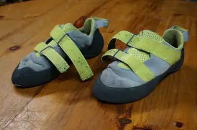 Climbing shoes - size 37 (Women's 6.5), View more