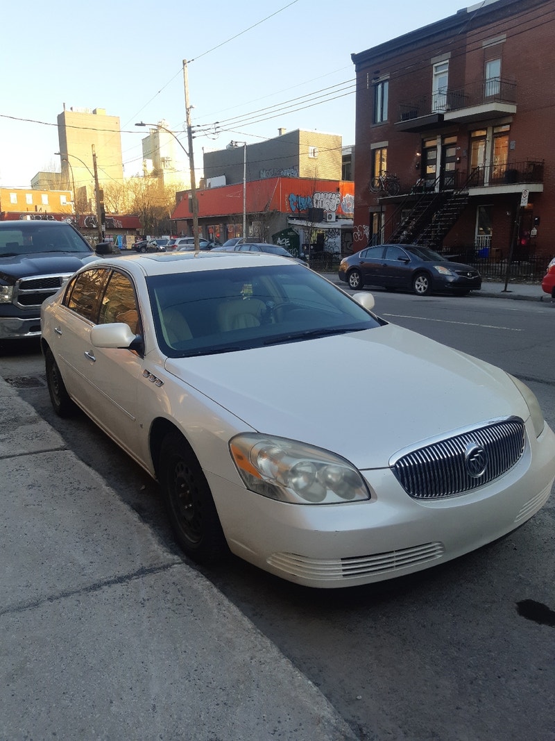 Buick Lucerne Autos et camions Ville de Montréal Kijiji