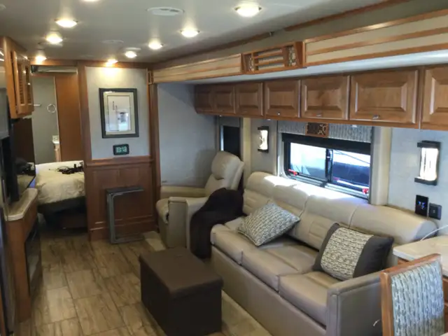 Class a motorhome in RVs & Motorhomes in Delta/Surrey/Langley - Image 9