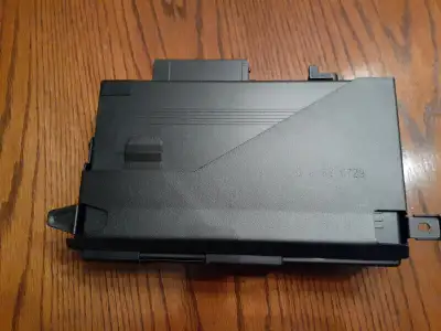 six pack cd player for mercedes c230 kompressor $60
