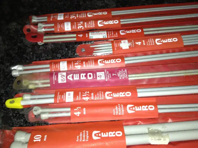 Large collection of Knitting needles for sale in Hobbies & Crafts in London - Image 4