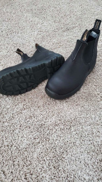 blundstone safety boots in All Categories in Ontario - Kijiji Canada
