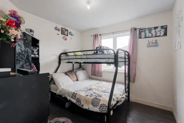 Cinq chambres étudiant(e)s a louer dans une maison in Room Rentals & Roommates in Sherbrooke - Image 6