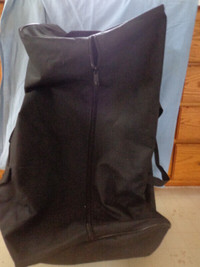 Black Duffel Bag / Suitcase on wheels