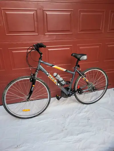 700 ORYX Urban Hybrid bike, View more