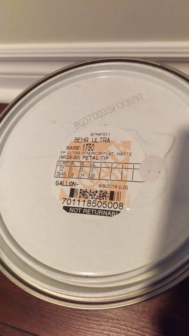 Behr Ultra paint - Petal Tip63654762155395121