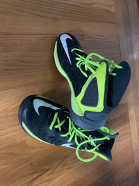 Nike basketball shoes size 7