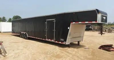 52’ Tri-Axle enclosed fifth wheel available for rental! Ramp rear door! Must have! A properly insure...