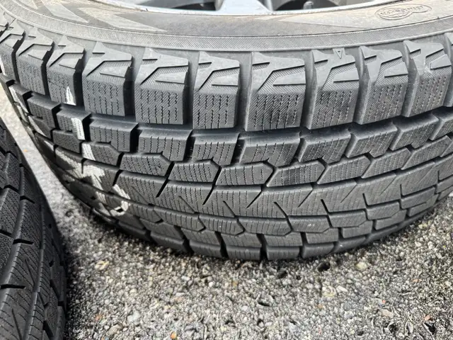 Winter tires and rims for Volvo XC40 in Tires & Rims in Mississauga / Peel Region - Image 5
