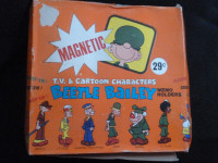 Beetle Bailey vintage box of magnetic cartoon memo holders 1974