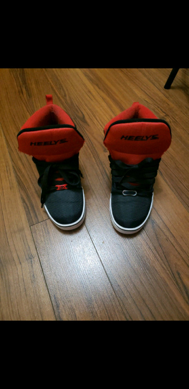 Heelyz shoes in Skates & Blades in Mississauga / Peel Region