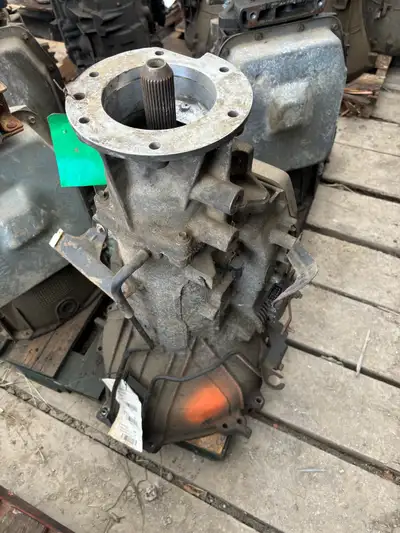 4R70 4wd From 1995 F150 Good Used Unit Comes complete with warranty $500.00 plus core and gst Office...