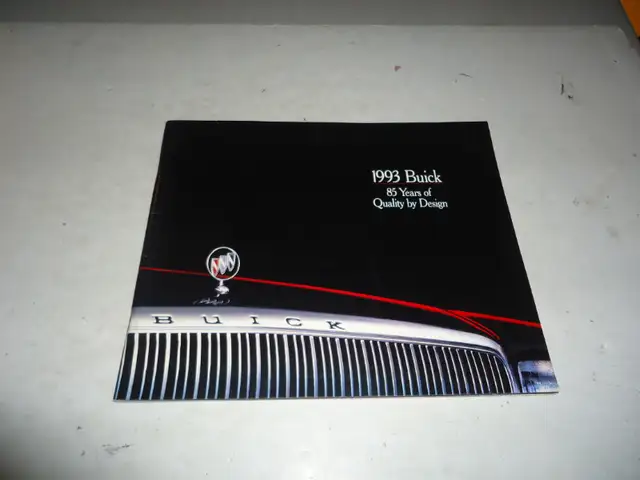 1993 BUICK DELUXE DEALER SALES BROCHURE. ALL MODELS in Arts & Collectibles in Barrie - Image 2